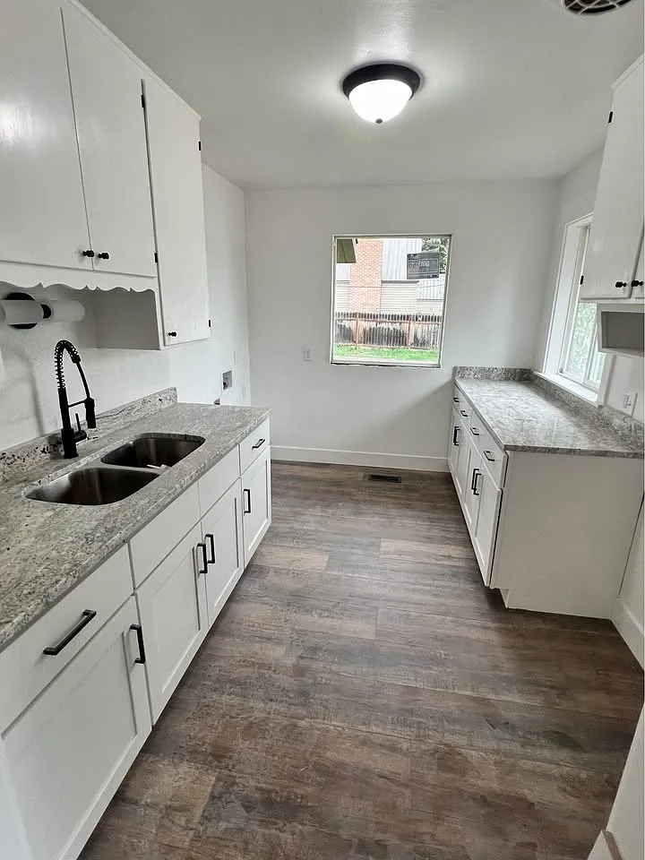 2 bed, 700 sqft, $1,050 — Photo 3