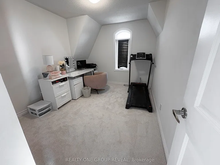 29 Icemaker Way — Photo 14