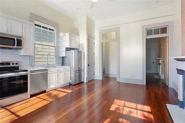 1414 Magazine St #1 — Photo 8