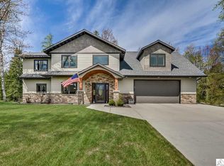 627 Crystal Dr, Duluth, MN 55811