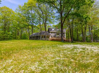 32 Valley Rd, Cumberland, ME 04021