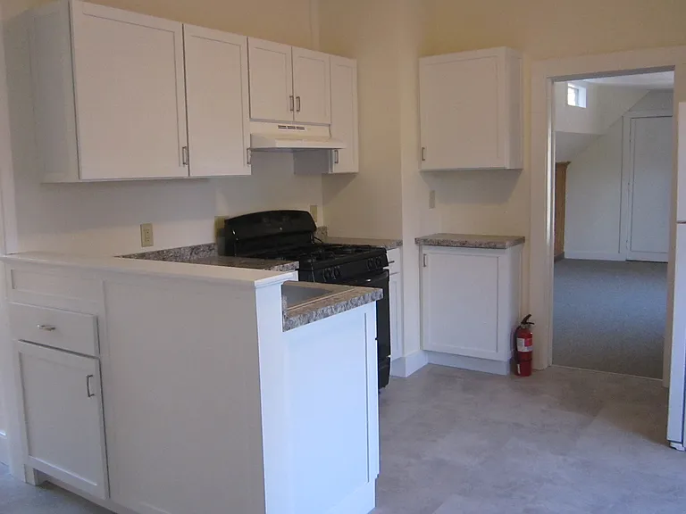 901 Western Ave #3 — Photo 8
