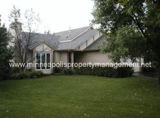 9116 Indian Blvd S, Cottage Grove, MN 55016