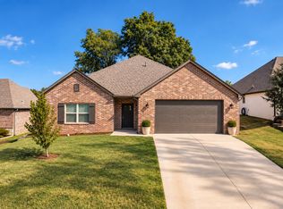 3306 Heritage Hills Pkwy, Claremore, OK 74019