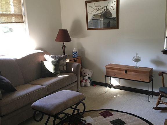 Front bedroon, quiet room