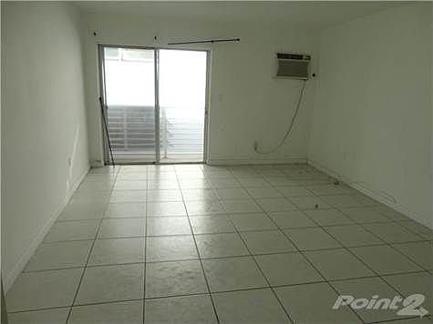 5th image of 1441 Lincoln Ct #411