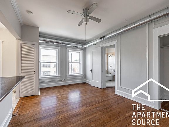 2nd image of 2712 N Milwaukee Ave APT 305