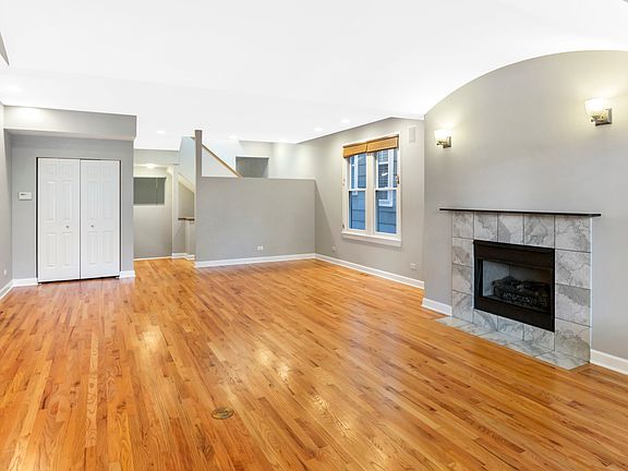 2nd image of 2416 W Pensacola Ave
