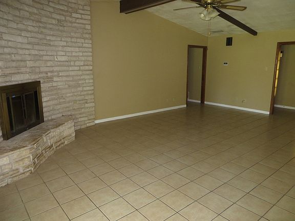 5th image of 2313 Dover Rd