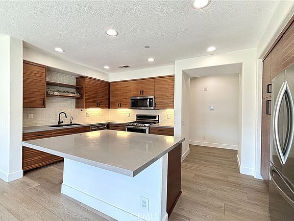 3rd image of 5406 W 149th Pl Unit 7