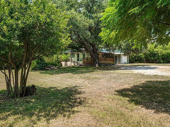 2nd image of 144 Oak Knoll Dr