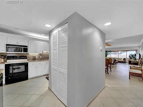 3rd image of 1555 NE Ocean Blvd APT 302N