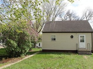 309 E Iowa Ave, George, IA 51237