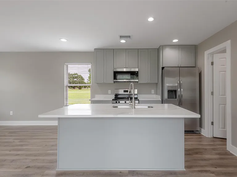 250 N Shady Oaks Dr — Photo 6
