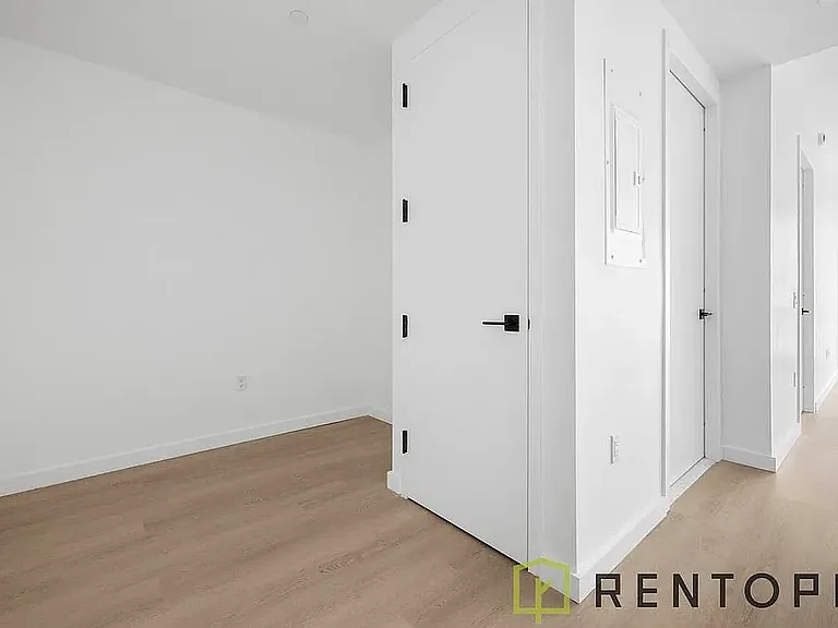 1051 Pacific St #611 — Photo 10