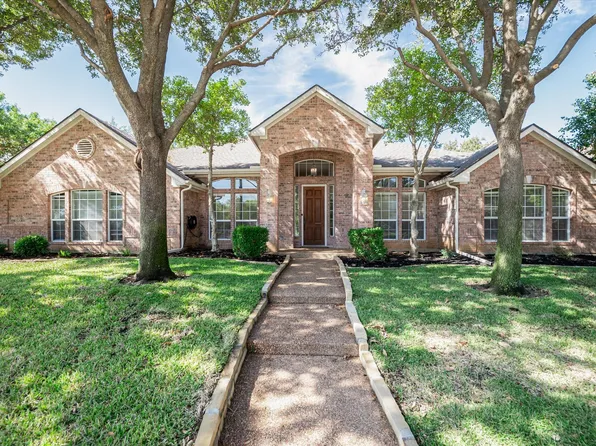 6001 Valleywood Dr, Flower Mound, TX 75028