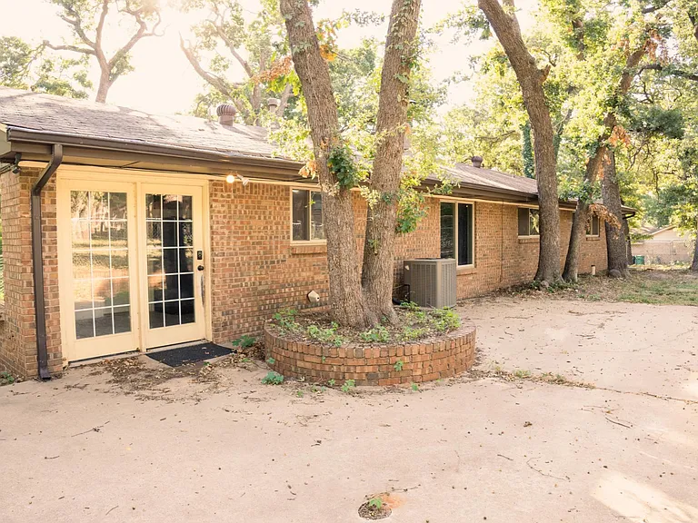 601 Skylark Dr — Photo 36