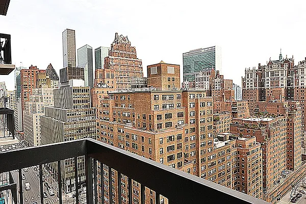 Sold by Nest Seekers International | media 5