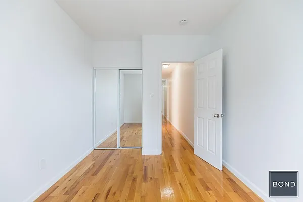 Rented by Bond New York | media 22