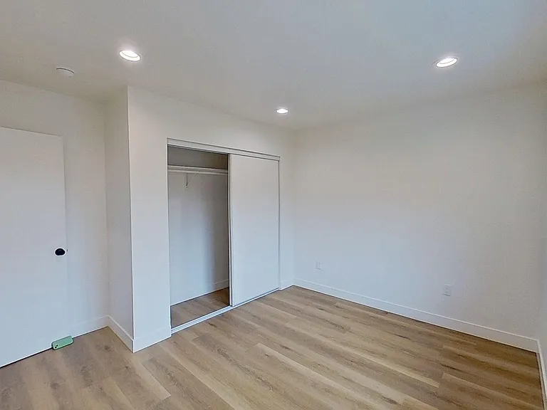 829 N Garfield St — Photo 43