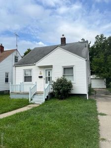 21111 Beechwood Ave, Eastpointe, MI, 48021
