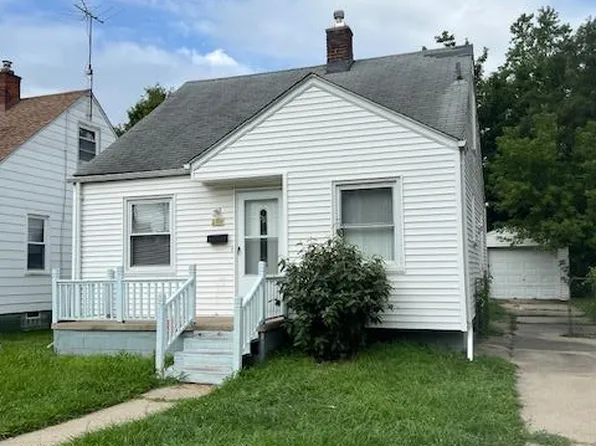 21111 Beechwood Ave, Eastpointe, MI 48021
