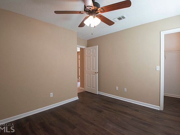 4th image of 205 School House Creek Dr