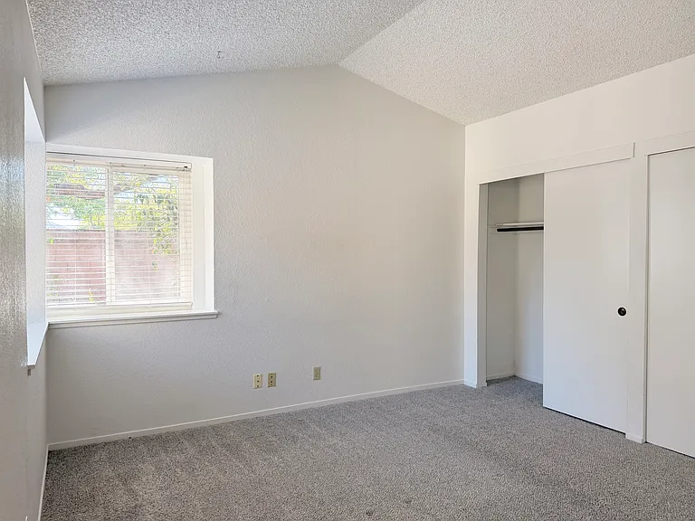 950 Spyglass Ct — Photo 14