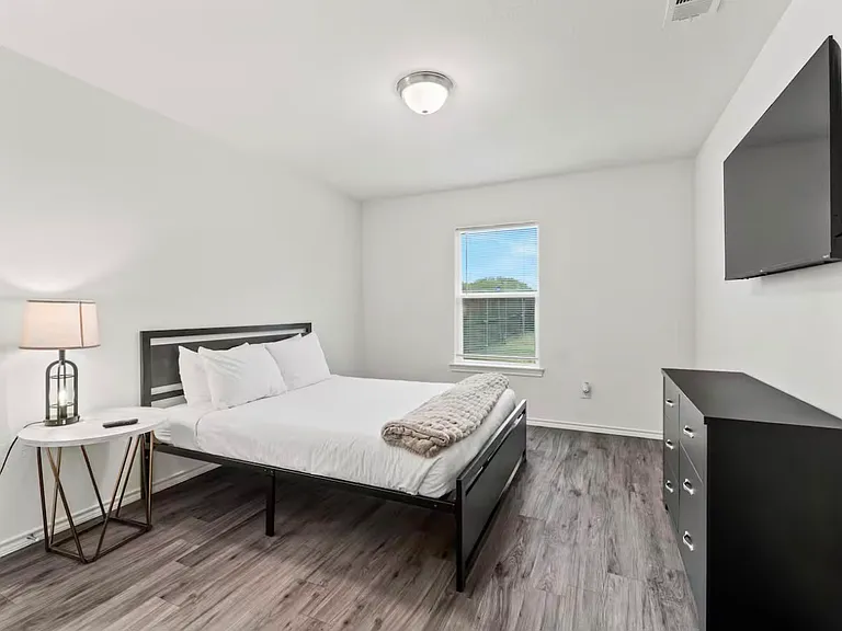 2314 Dalworth St #2314 — Photo 4