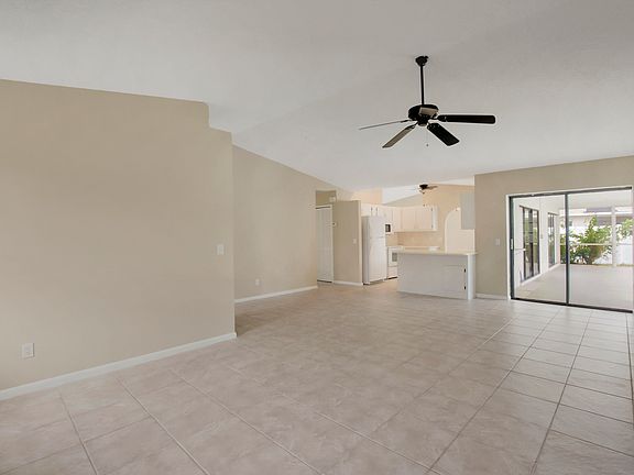 4th image of 1316 SW 27th Ter