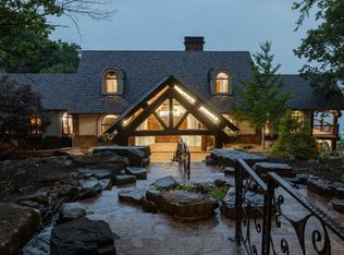 721 Three Point Rd, Muscle Shoals, AL 35661