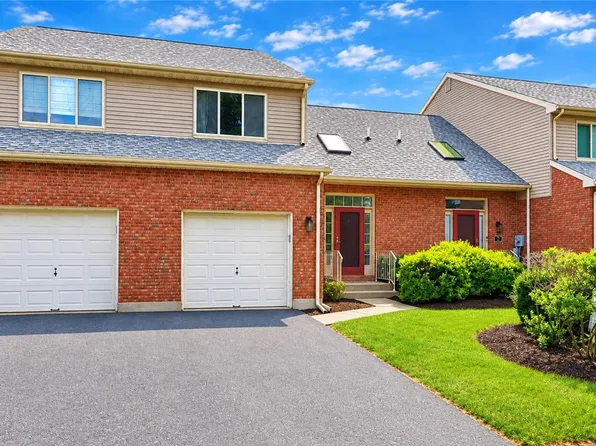3 Winfield Ct, Easton, PA 18045