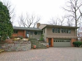 2098 Robinson Rd SE, East Grand Rapids, MI 49506