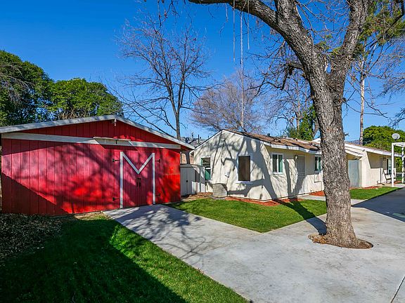 5th image of 8862 Longden Ave