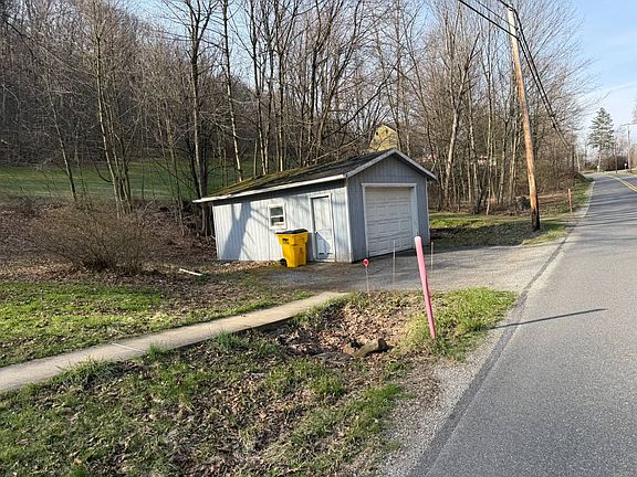 3rd image of 1442 Soap Hollow Rd