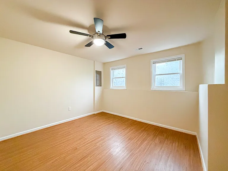 2407 Vineyard Ln — Photo 20