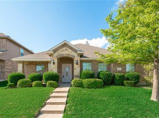 305 Galloping Hill Rd, Red Oak, TX 75154