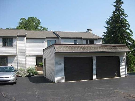 2nd image of 603 Bainbridge Dr