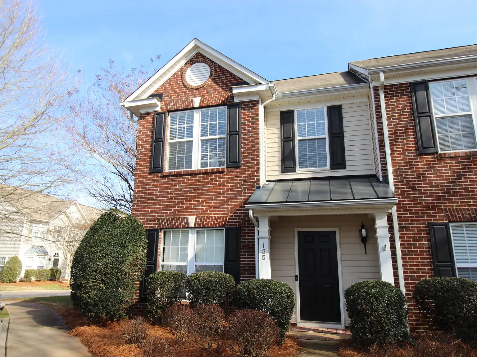2 bed, 2.5 bath, 1400 sqft, $1,775 — Photo 1