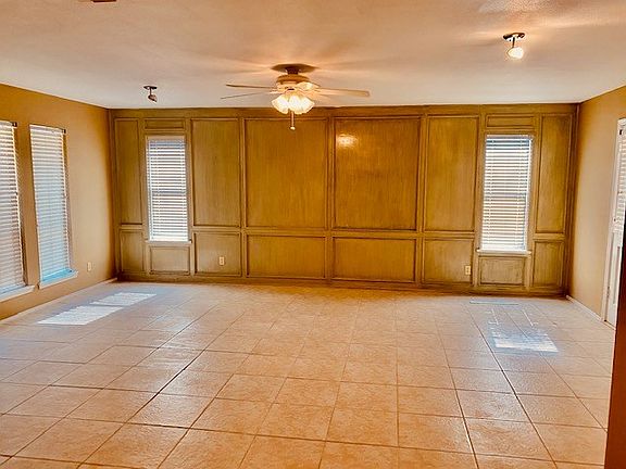 5th image of 3801 Hillcrest Dr