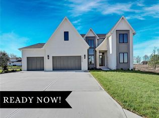 16030 S Twilight Ln, Olathe, KS 66062