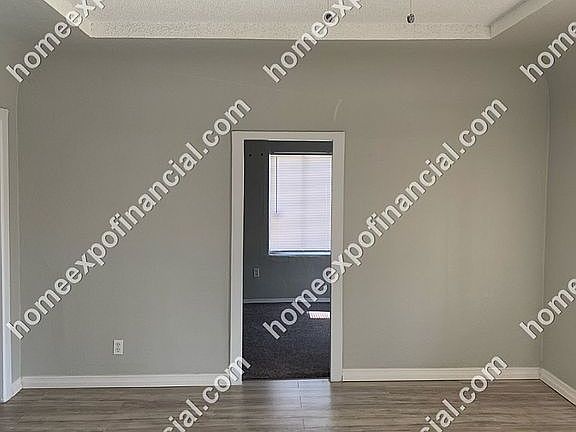 4th image of 1140 W Esperanza St