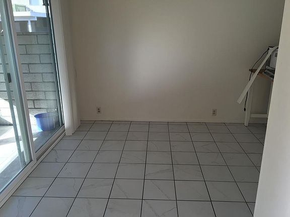 3rd image of 1343 Parkside Dr