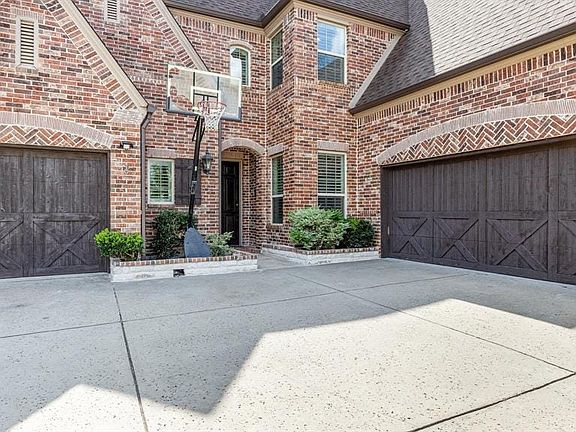 2nd image of 10675 Kingsford Ln