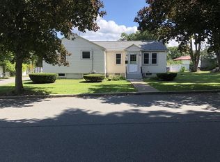 581 Ray St, Fall River, MA 02720