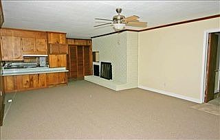 2nd image of 20 Dera St