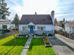 3155 Earl Grey St, Saanich, BC V9A 1X1