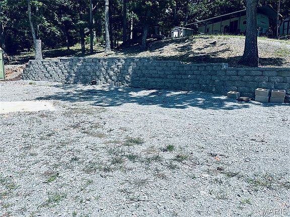 5th image of 8890 Jamie Ln