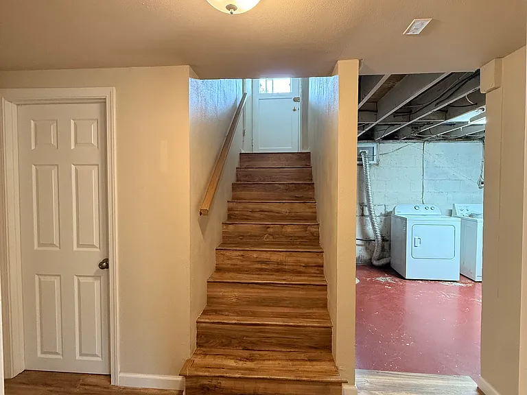 1520 Mahan Ave — Photo 18