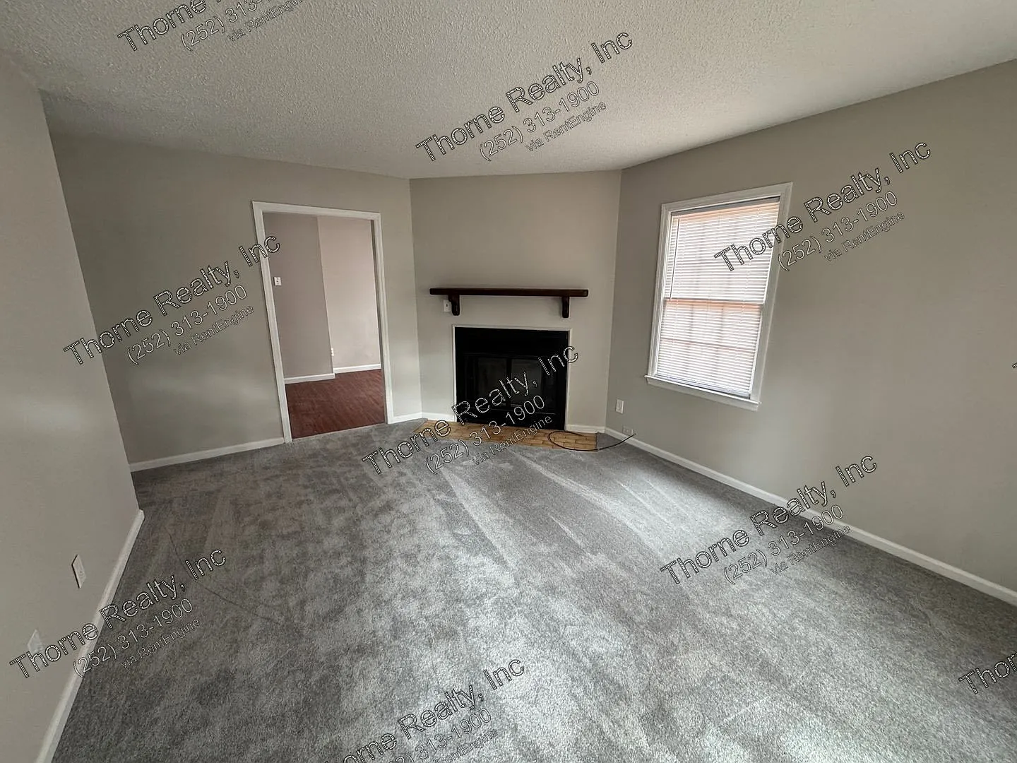 2 bed, 1.0 bath, 756 sqft, $795 — Photo 2